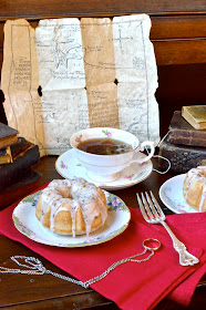Seed cakes with tea